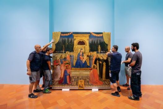 Beato Angelico, allestimento della mostra nella sedi di Palazzo Strozzi, Firenze, 2025. Photo: OKNO Studio. Courtesy Fondazione Palazzo Strozzi